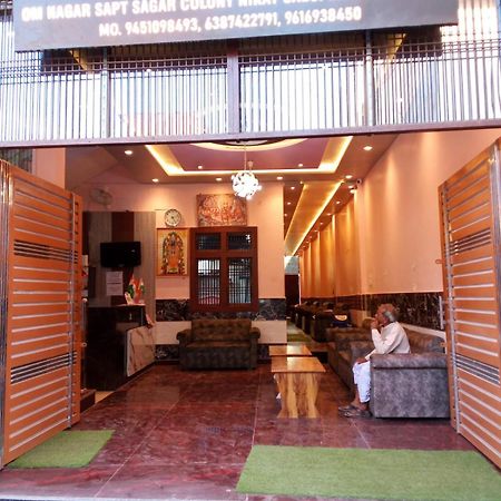 Kaka Guest House Ayodhya Экстерьер фото