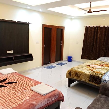 Kaka Guest House Ayodhya Экстерьер фото